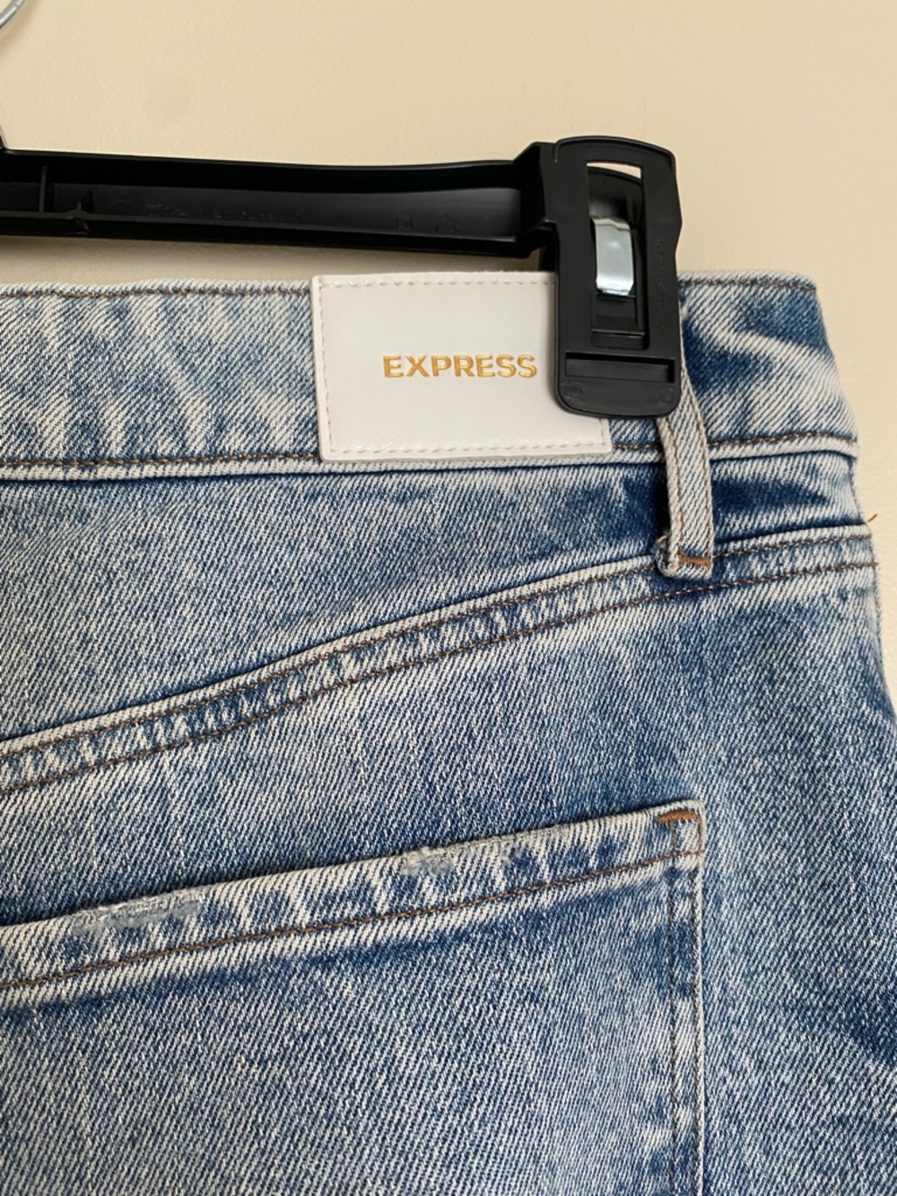 Express Light Wash Denim Jeans - Picture 5 of 8